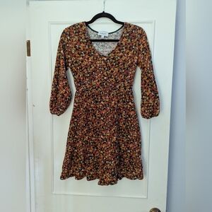 Gilli Size S Floral V-Neck Dress